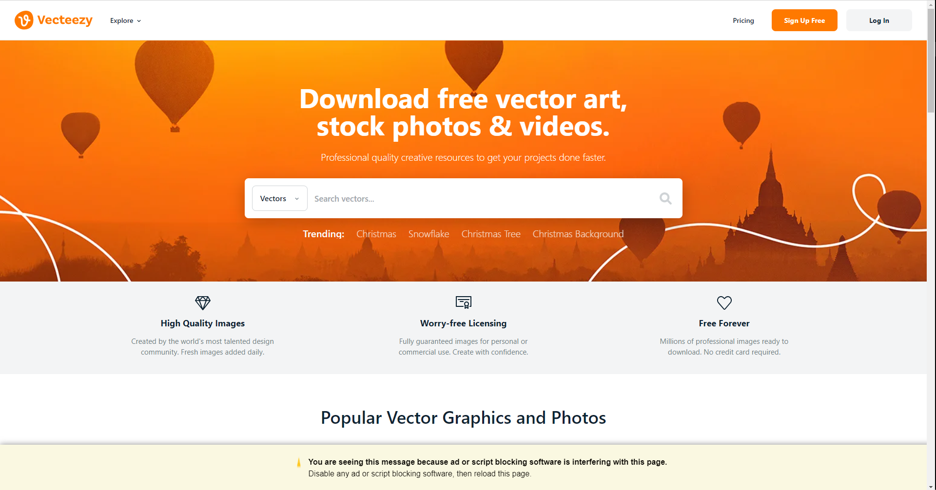 Vecteezy是一个有大量免费矢量图的索引站点，收集了相当多的图片素材，并且天天有更新，在这还能看到其他设计师共享的一些矢量图形，你可以随时随地的去下载免费的素材。带绿色“ Premium ”为收费素材，下载时需要注意选择不带收费标志的免费素材。他们家也支持图标编辑器。在下载素材之前还可以对图标颜色、字体、尺寸等进行编辑。