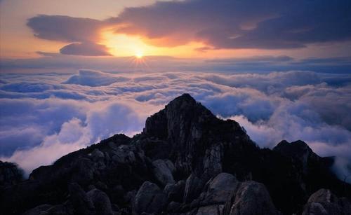 这是提示 泰山日出