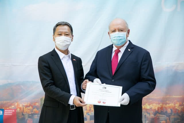 京东刘强东宣布向智利捐赠80万只口罩及其他大量医疗物资
