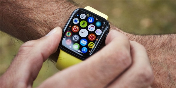 Apple Watch 6曝光：续航更长、支持血氧/睡眠/惊恐发作检测