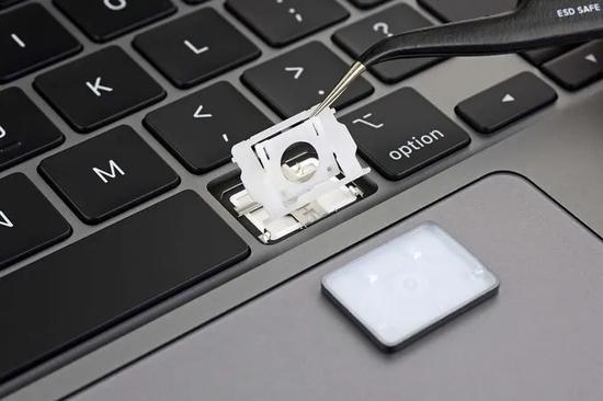 全面抛弃“蝶式键盘”，是苹果最正确的决定之一？