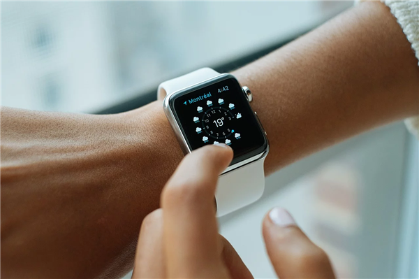 Apple Watch 能测新冠了？苹果已启动该研究：还免费送手表