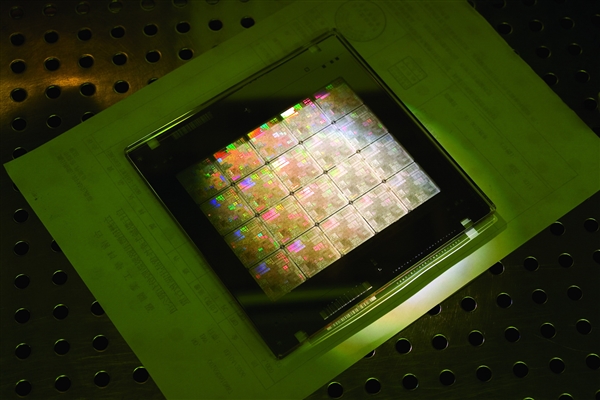 美国科学家研发“铁镓磁电芯片” 更高效节能的计算设备指日可待