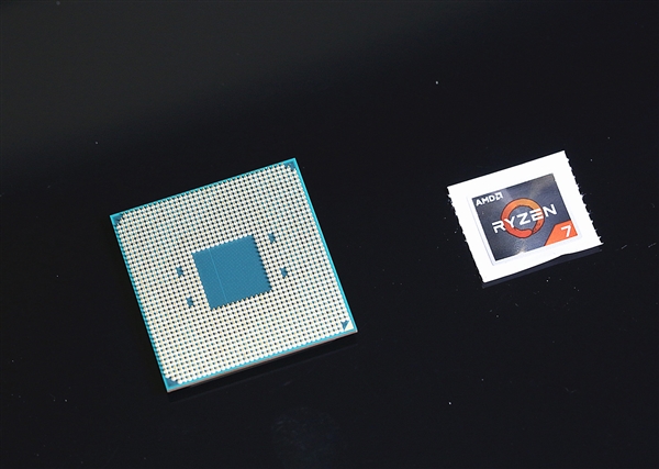 AMD Zen4 接口 AM5 曝光：改用 LGA 触点式、告别脆弱的针脚