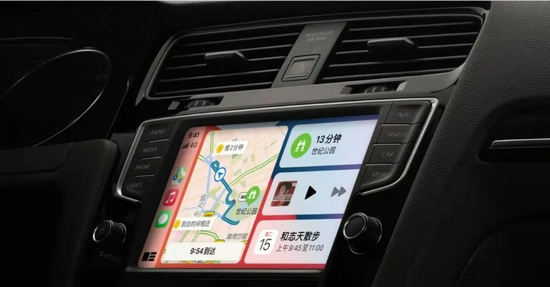 苹果 CarPlay 展示图，图源苹果官网